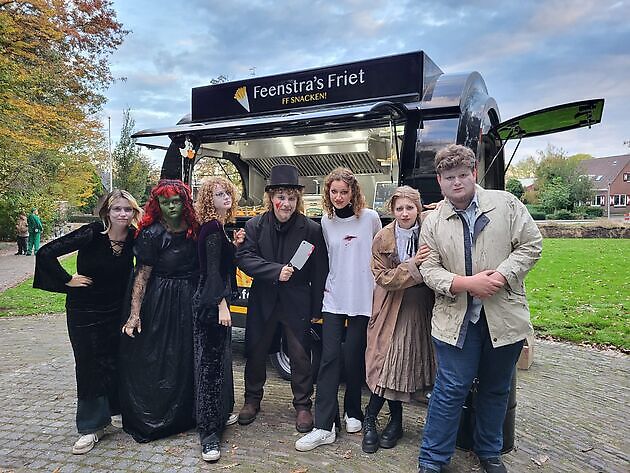 Het was weer griezelen bij Feenstra's friet tijdens de Spooktocht in Heiligerlee - Feenstra's Friet