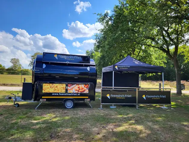 Am 30. und 31. August waren wir auf dem Riesenmarkt an der Ecke Ellert und Brammert in Schoonoord. - Feenstra's Friet