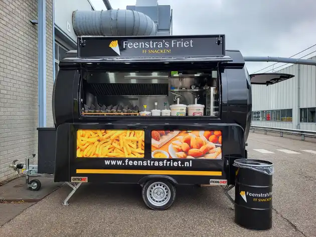 In november frituren op locatie bij PKF - Feenstra's Friet