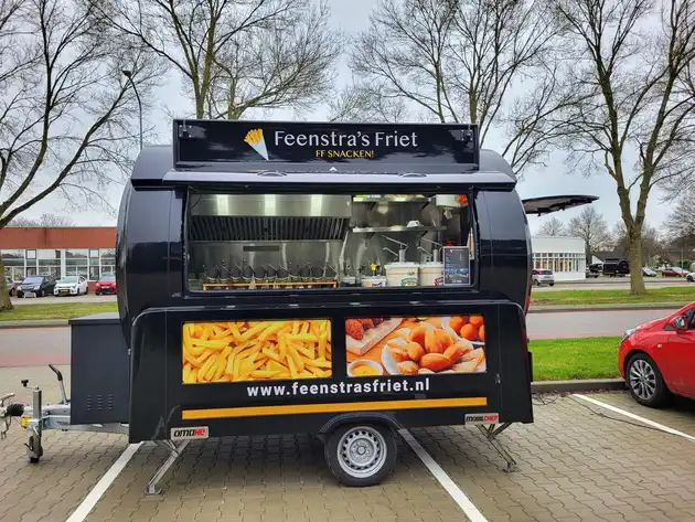 In opdracht voor RSE leverden wij catering op locatie bij SGGB BV. - Feenstra's Friet