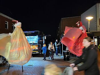 Am 21. Dezember nahmen wir am Moonlight Shopping in Winschoten teil. Feenstra's Friet