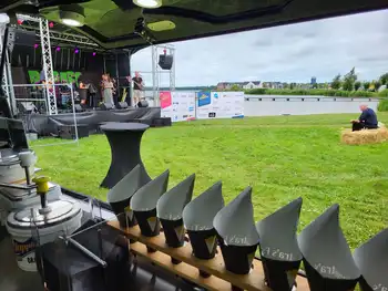 Kommen Sie zum Brückenfest in Blauwestad! Feenstra's Friet
