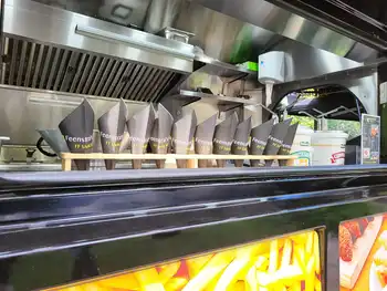 Kommen Sie zum Brückenfest in Blauwestad! Feenstra's Friet