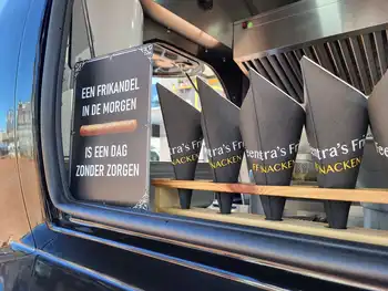 Feenstra's Friet präsentiert diese einzigartige Event-Food-Straße von 20 Metern! Feenstra's Friet